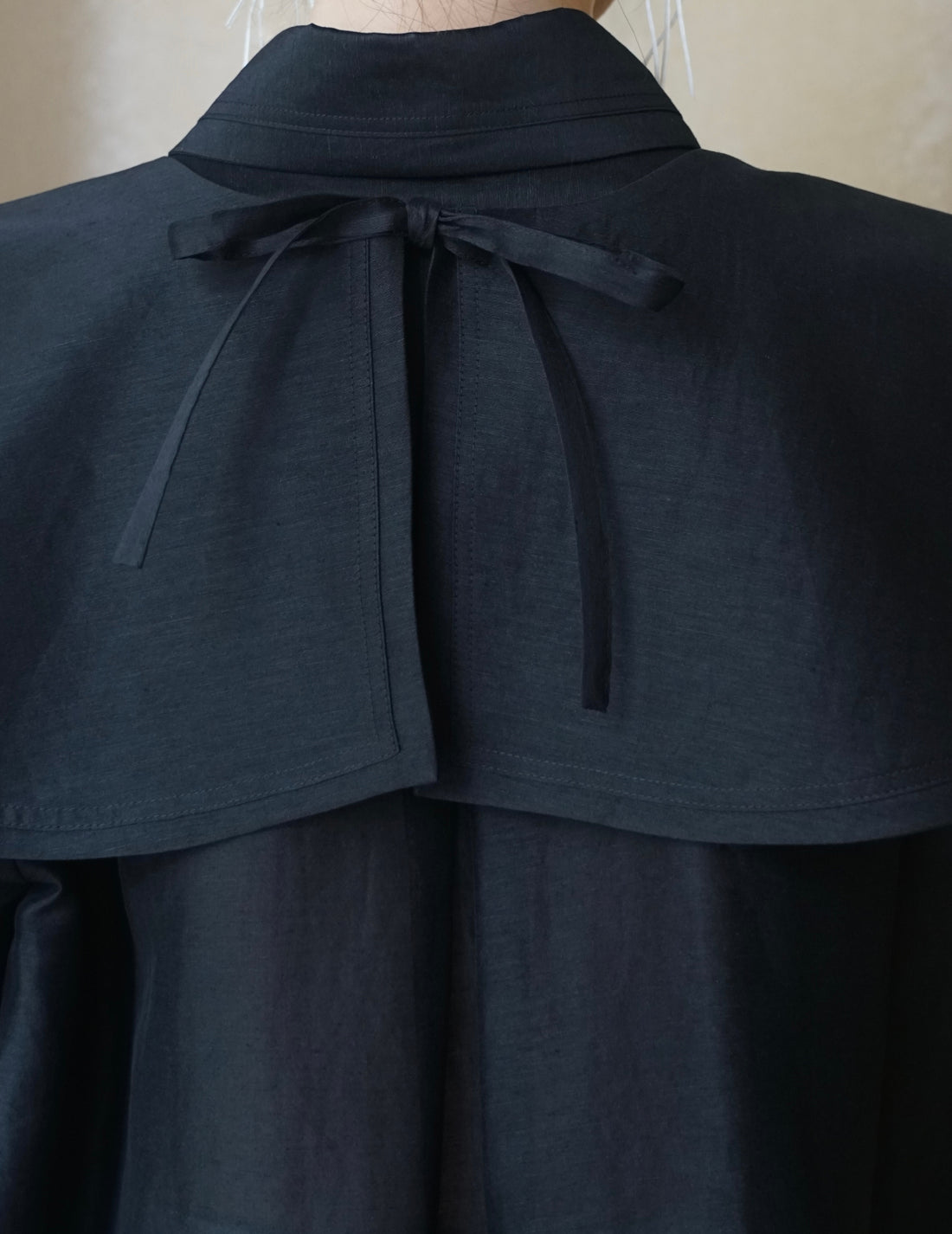 Mark Kenly Domino Tan | Audrey Collar・Black