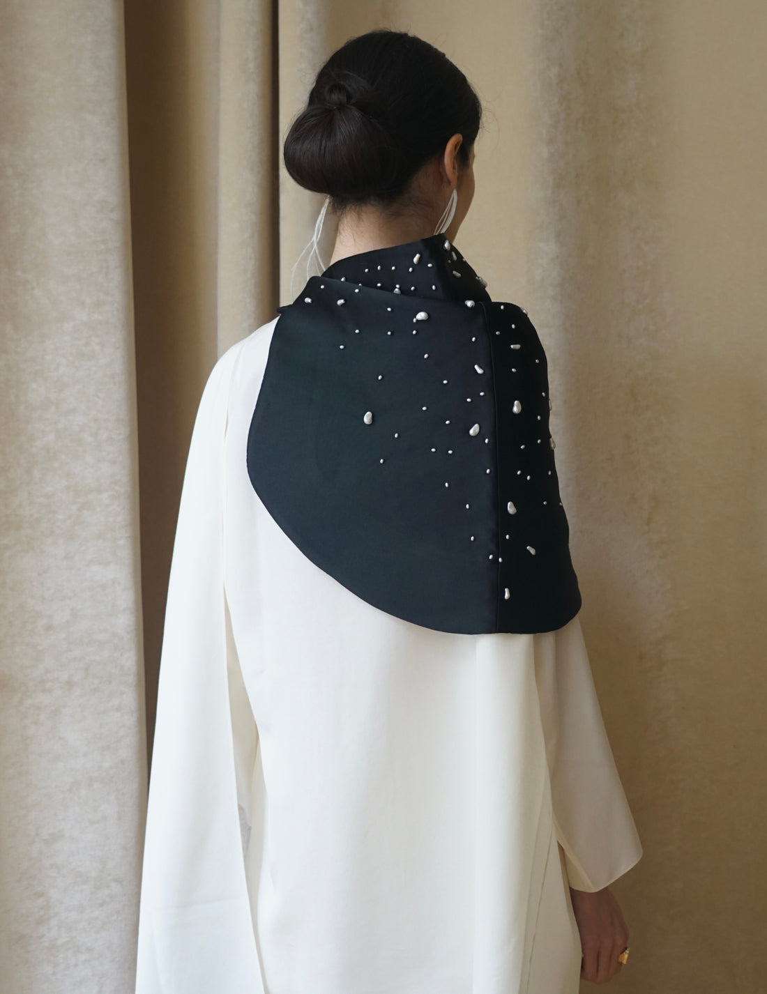 Mark Kenly Domino Tan | Ari Bonet Beads - Black