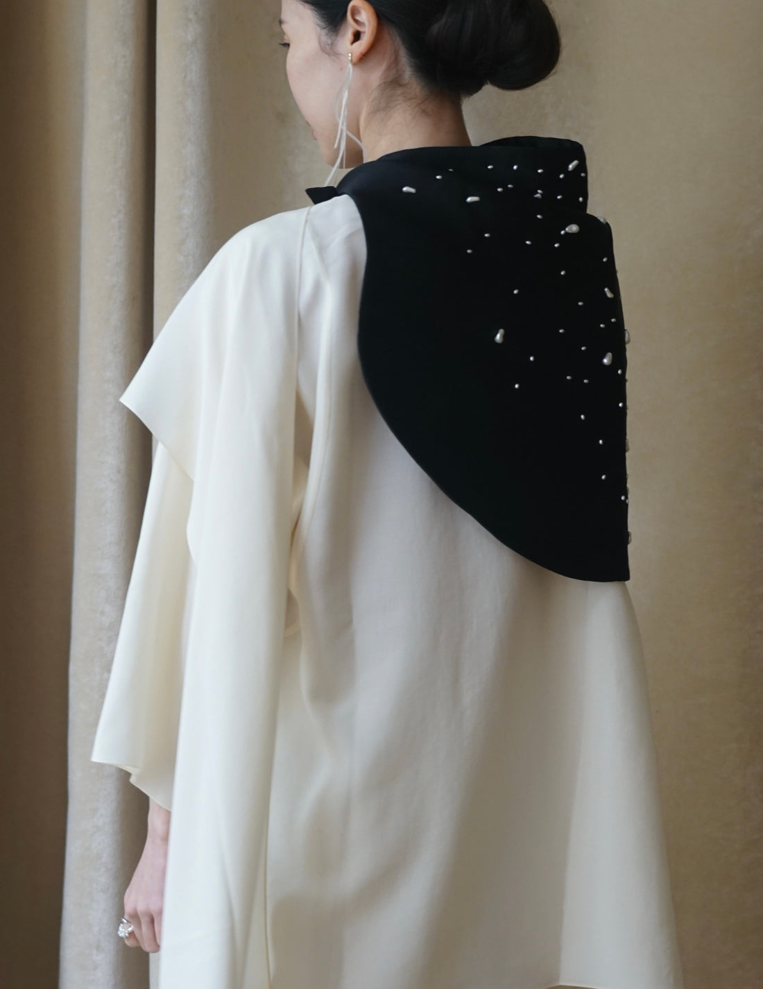 Mark Kenly Domino Tan | Ari Bonet Beads - Black