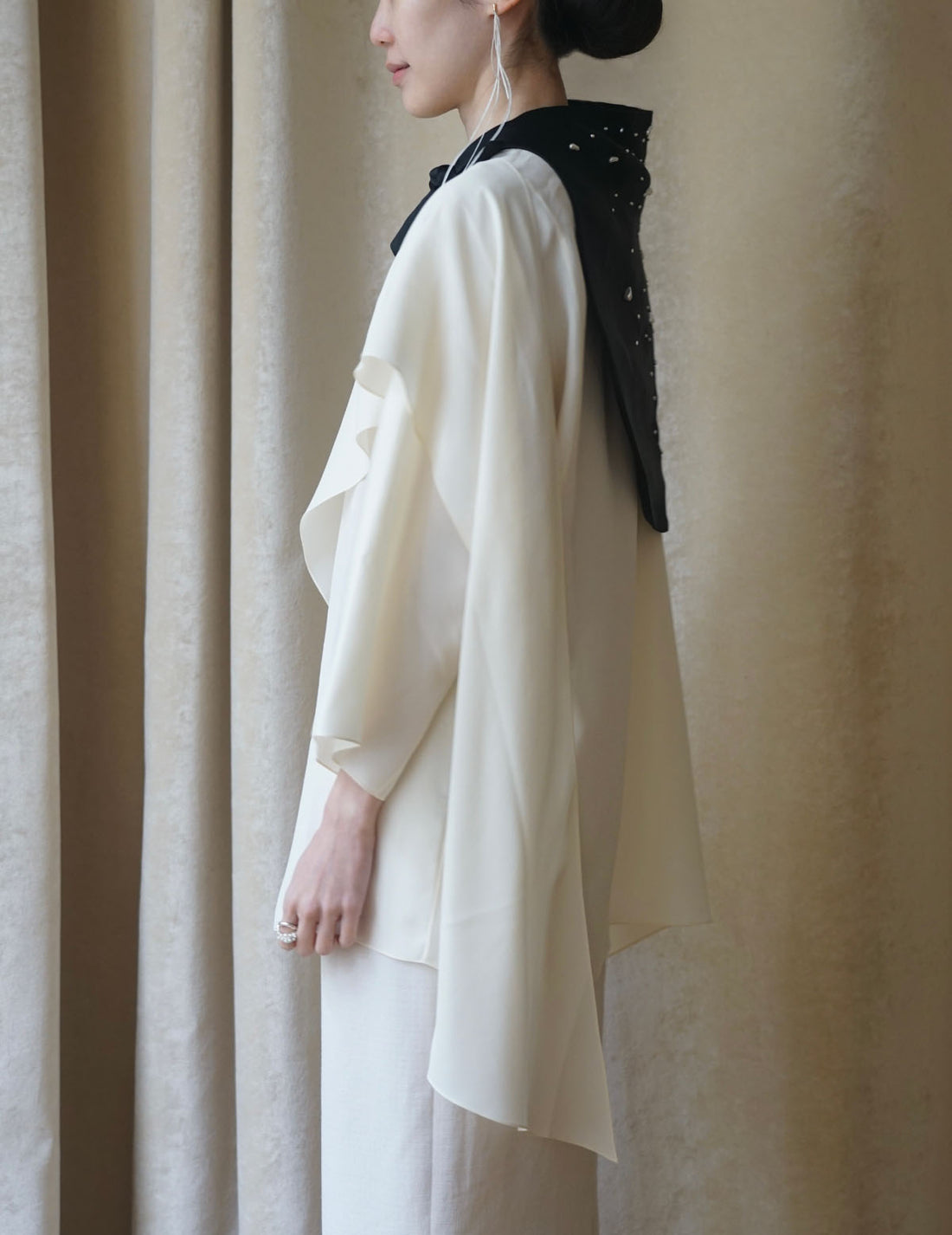 Mark Kenly Domino Tan | Ari Bonet Beads - Black