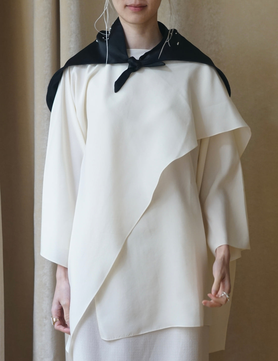 Mark Kenly Domino Tan | Ari Bonet Beads - Black