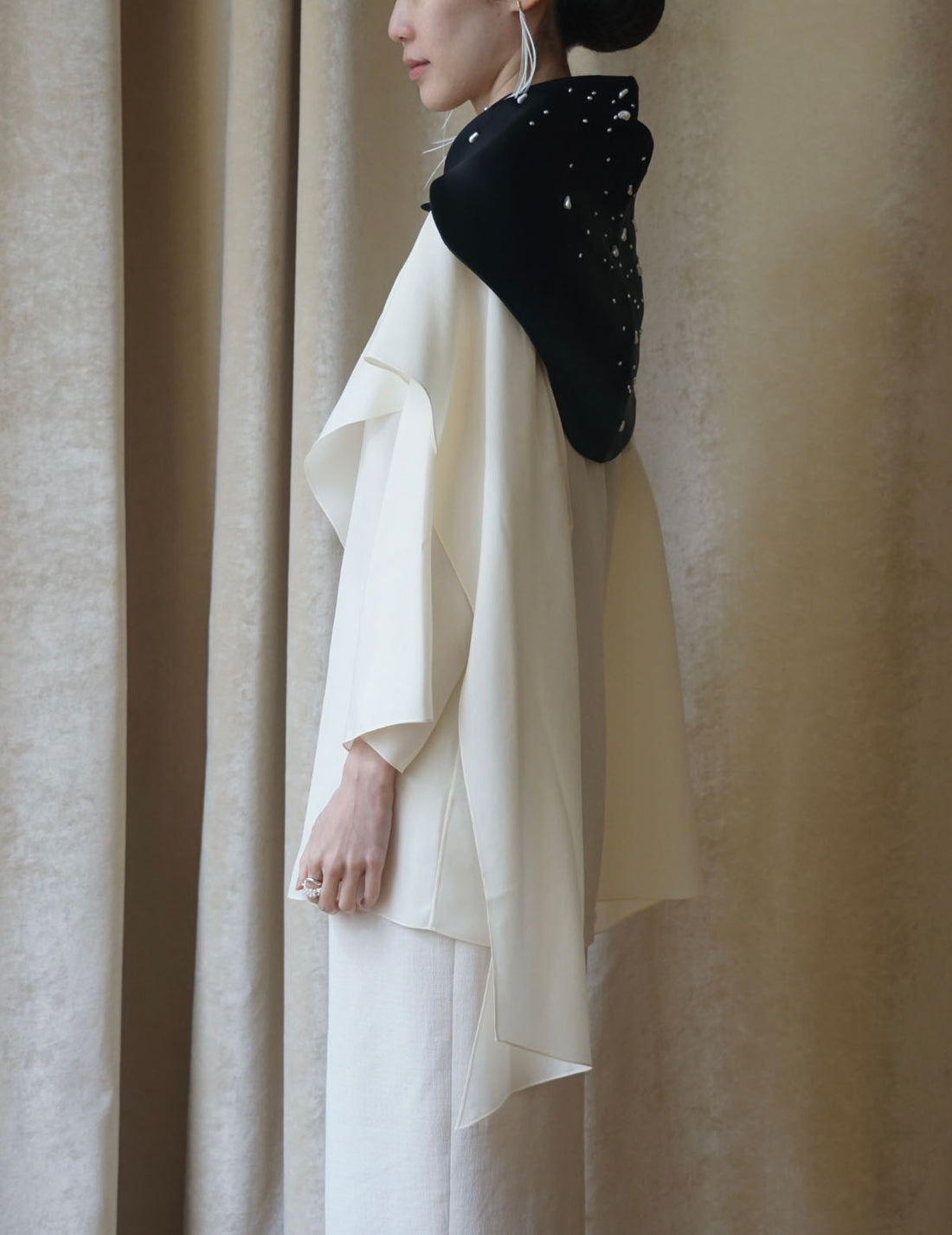 Mark Kenly Domino Tan | Ari Bonet Beads - Black