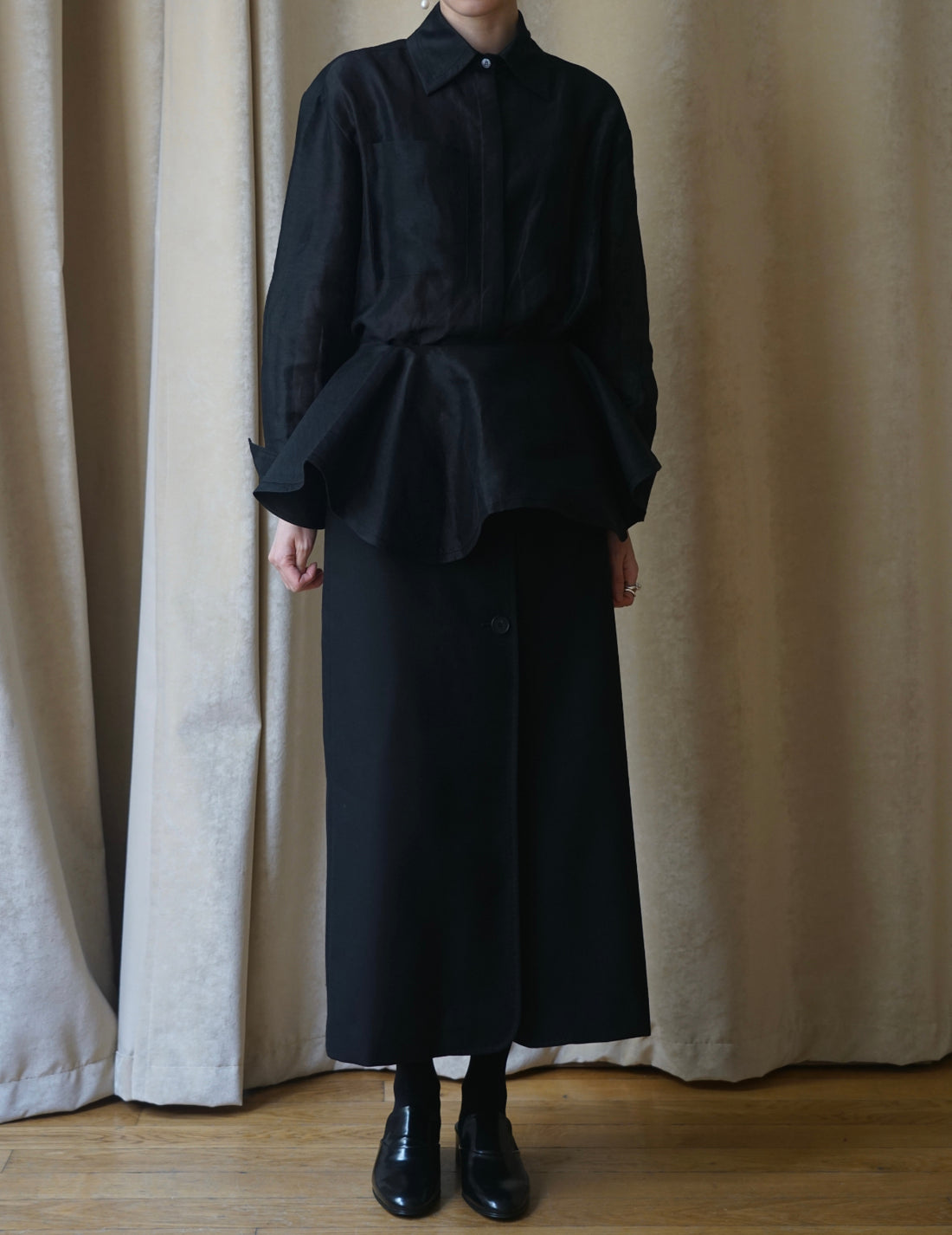 Mark Kenly Domino Tan | Sira Shirt - Black