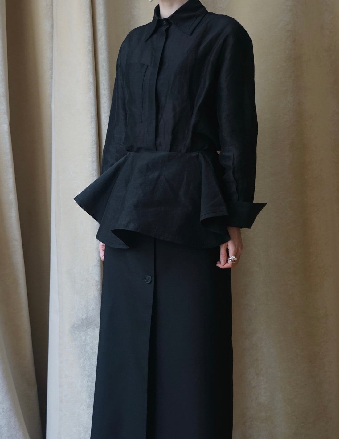 Mark Kenly Domino Tan | Sira Shirt - Black