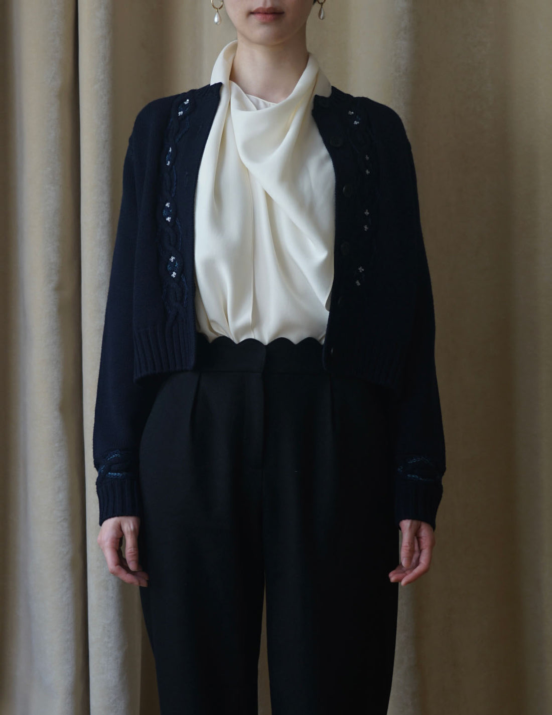 Sun Yu Hong | Wool Petal Trousers・Black