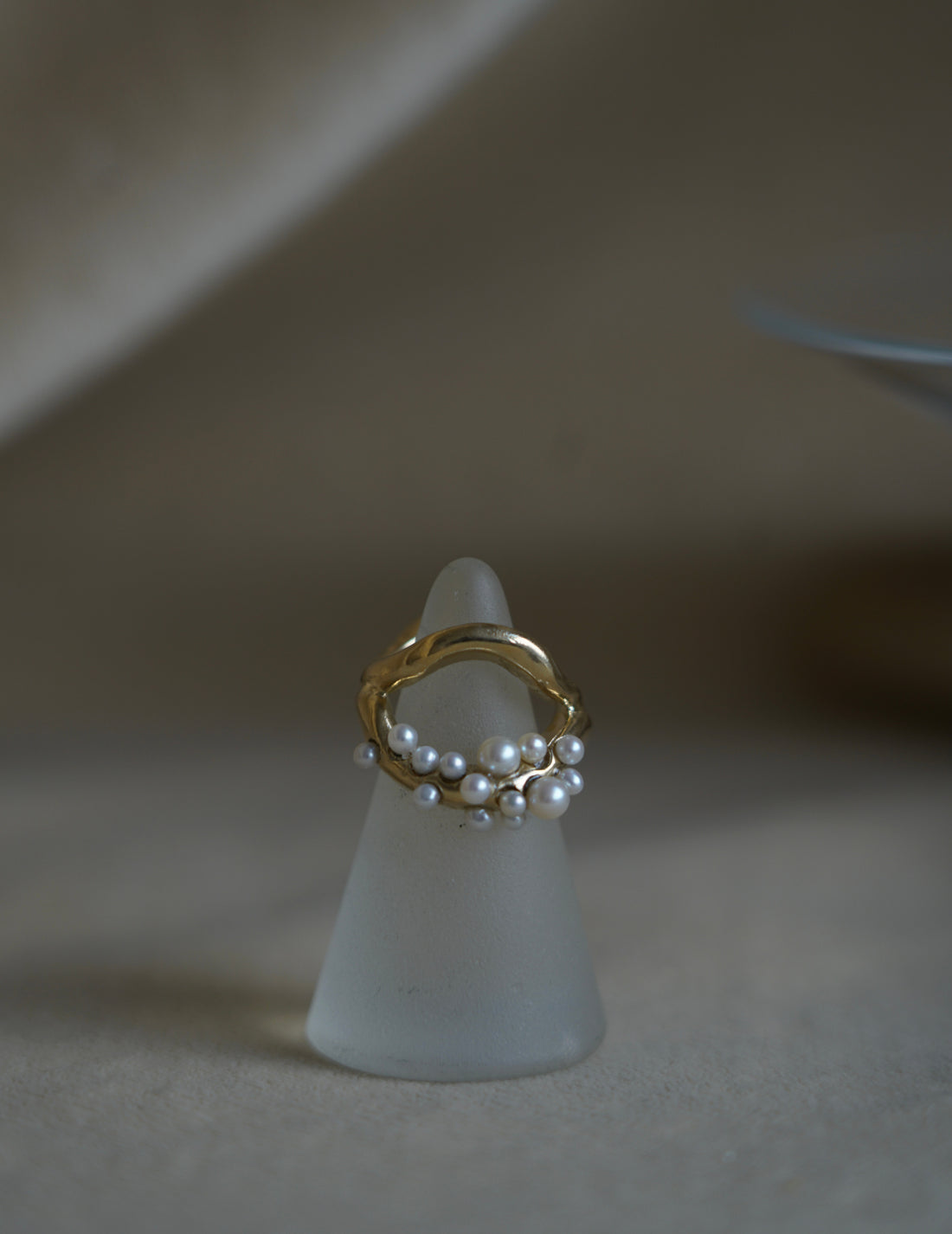 BEATRIZ PALACIOS | Double Wave Cluster Ring - Gold
