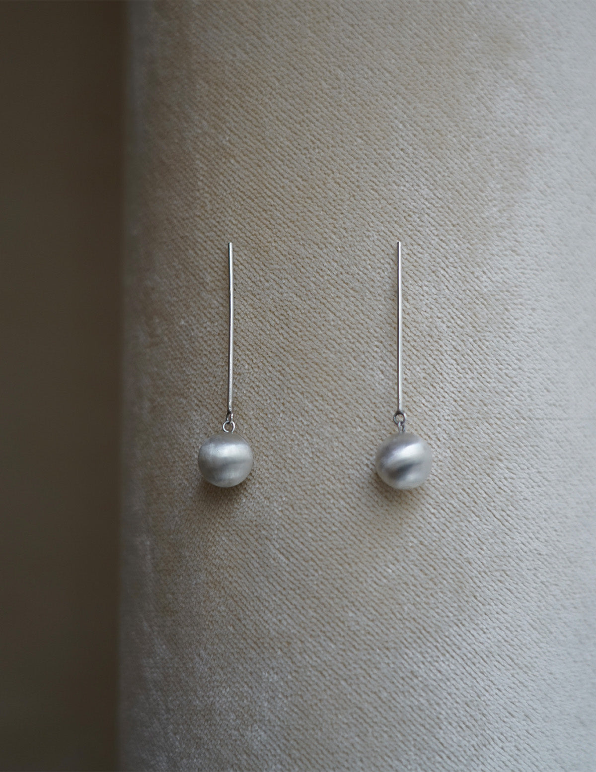 Boucles d'oreilles en argent avec sphères