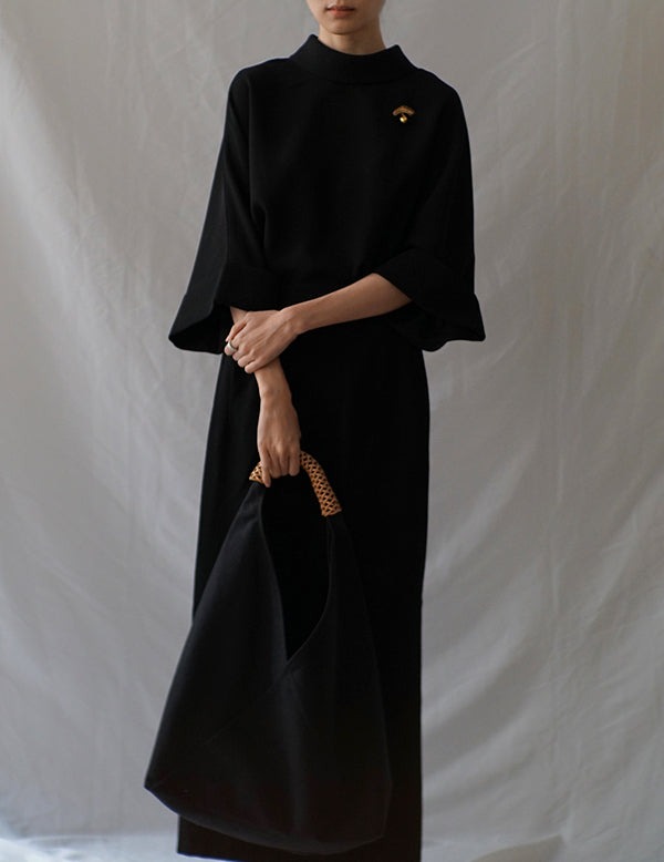 KAMARO’AN | Woven Triangle Bag - Ink - L