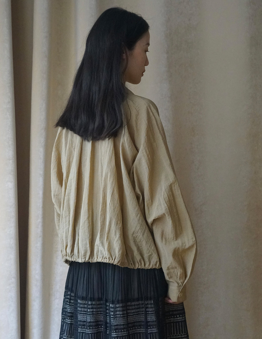 Chemise à fronces et cravate - Sable