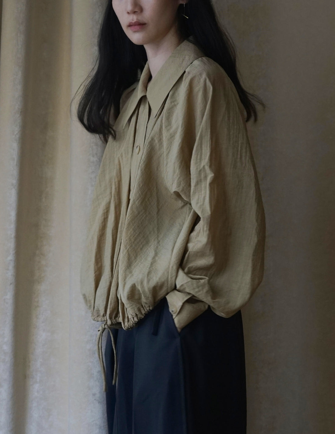 Chemise à fronces et cravate - Sable