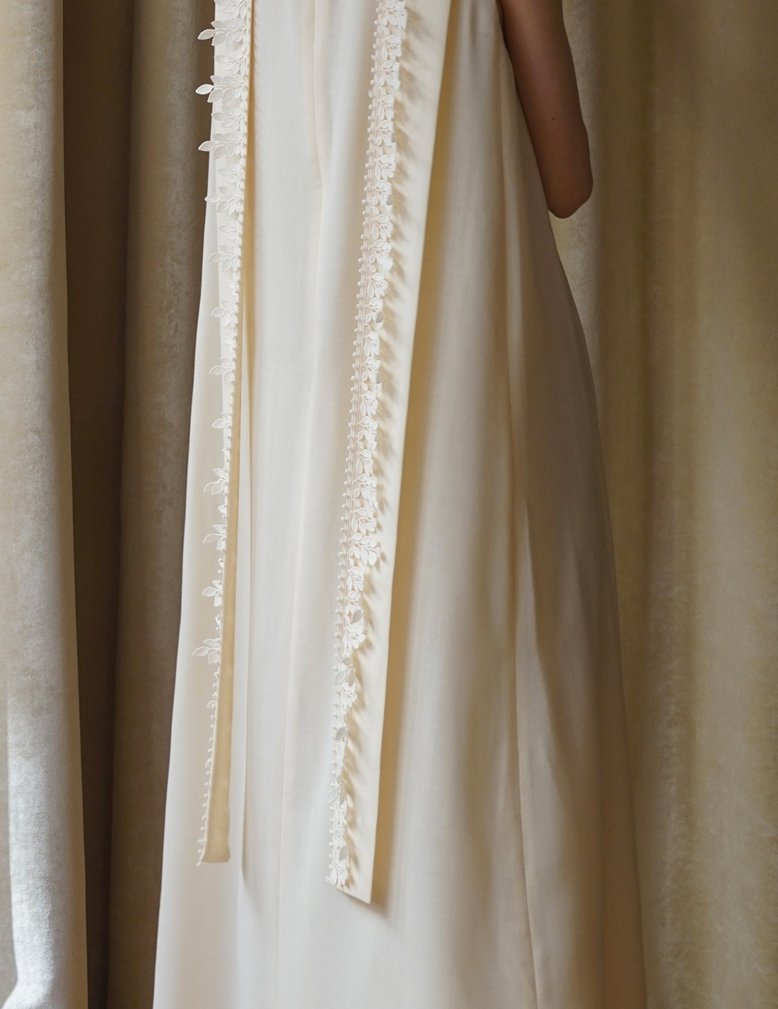 Robe vigne sans manches. Beige