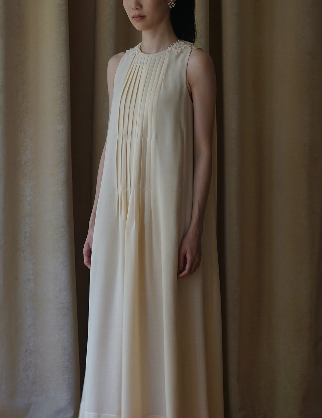 Robe vigne sans manches. Beige