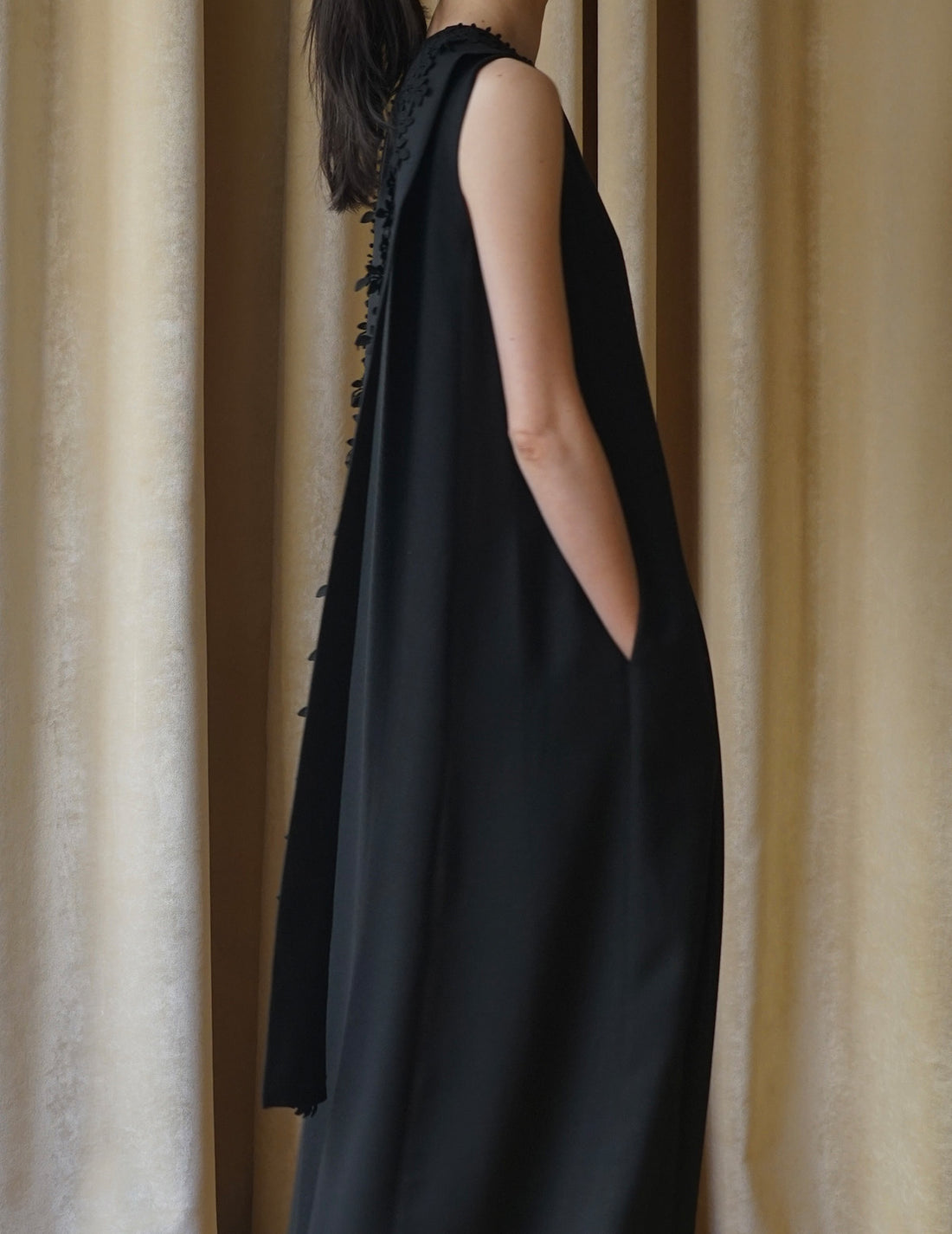 Robe sans manches en vigne.Noir