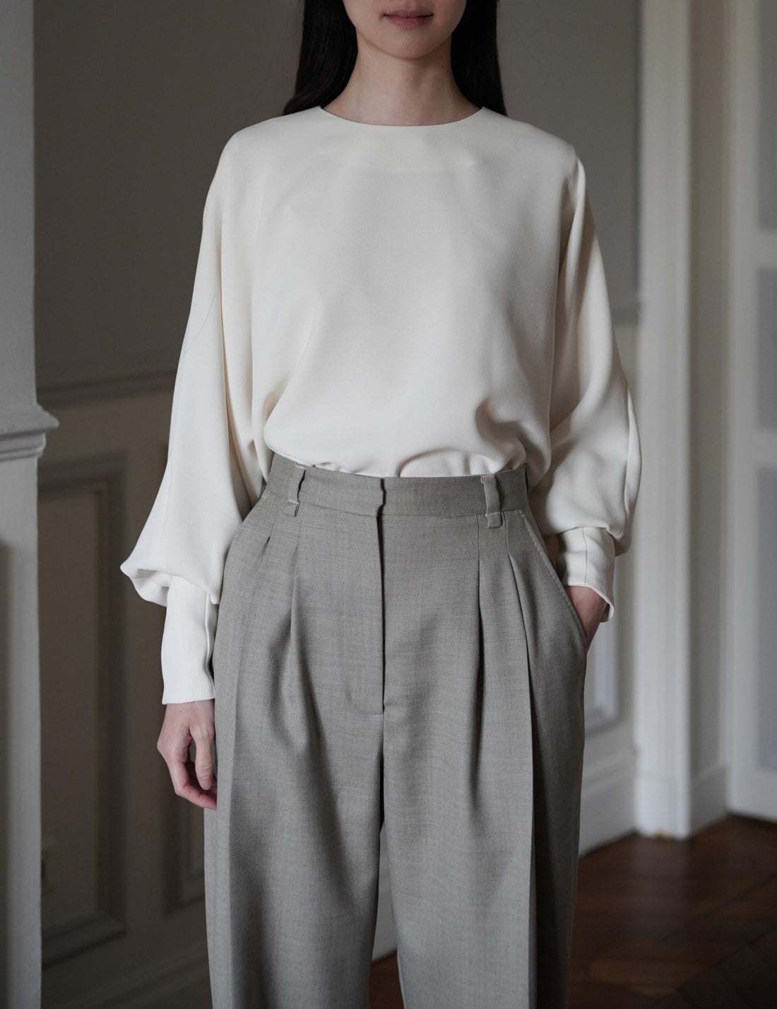 Mark Kenly Domino Tan | Portlyn Pants・Eucalyptus