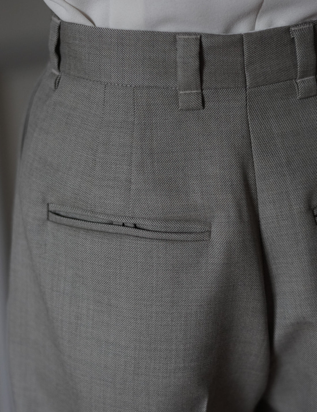 Mark Kenly Domino Tan | Portlyn Pants・Eucalyptus