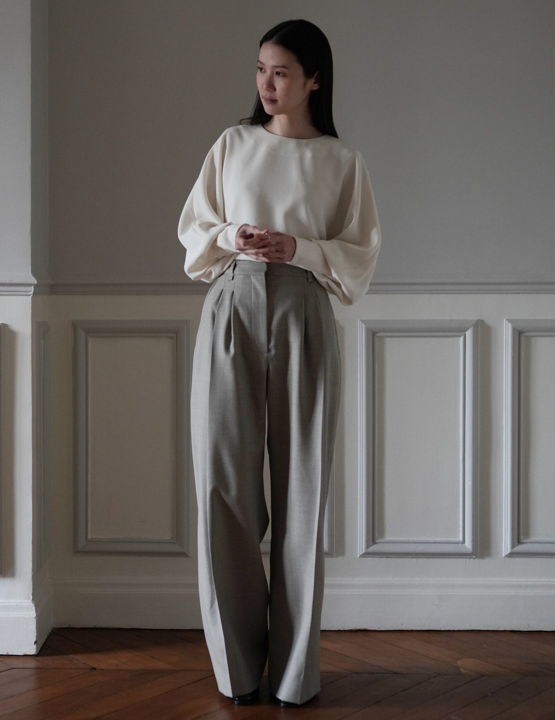 Mark Kenly Domino Tan | Portlyn Pants・Eucalyptus