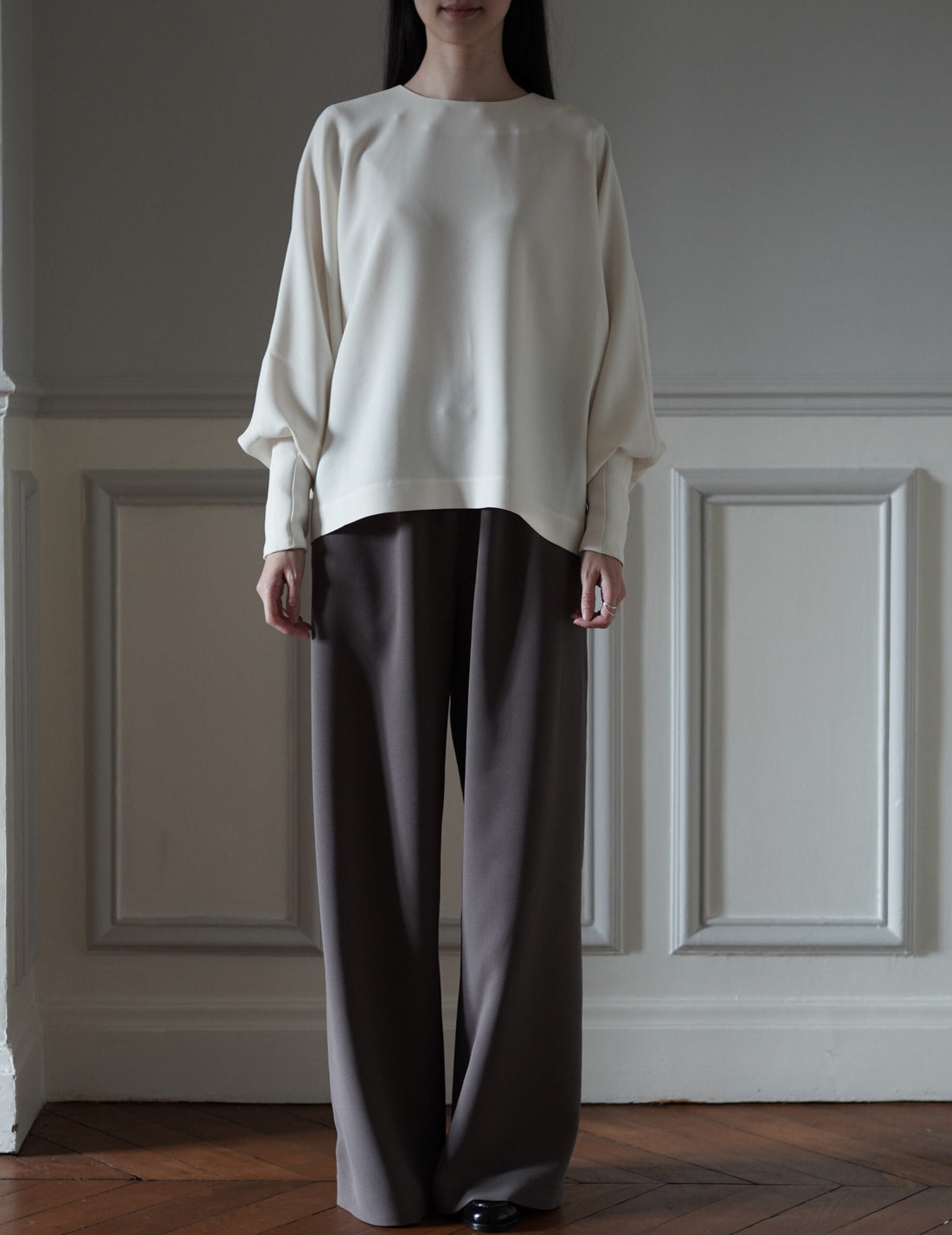 Mark Kenly Domino Tan | Palmira Pants・Dark Moss