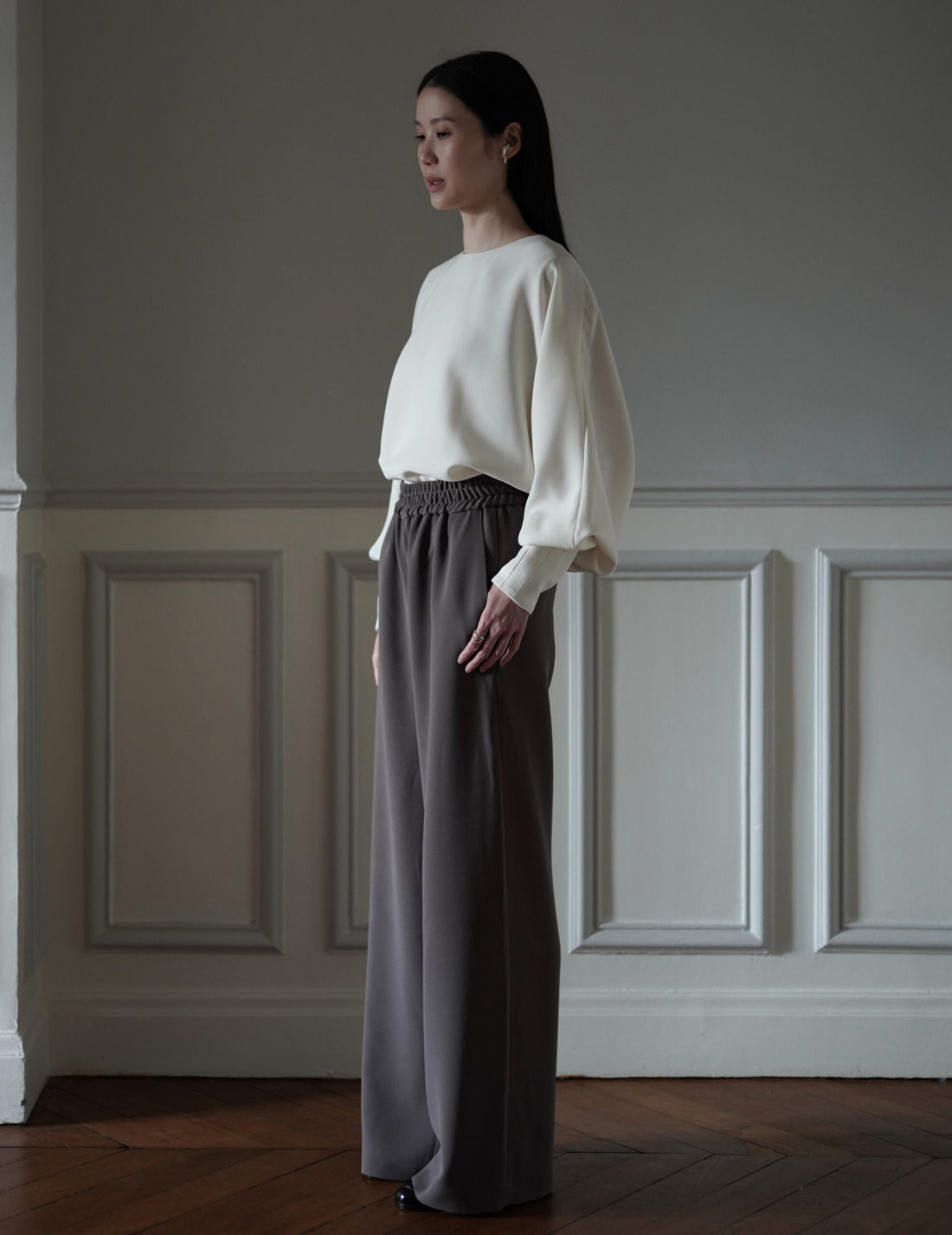 Mark Kenly Domino Tan | Palmira Pants・Dark Moss