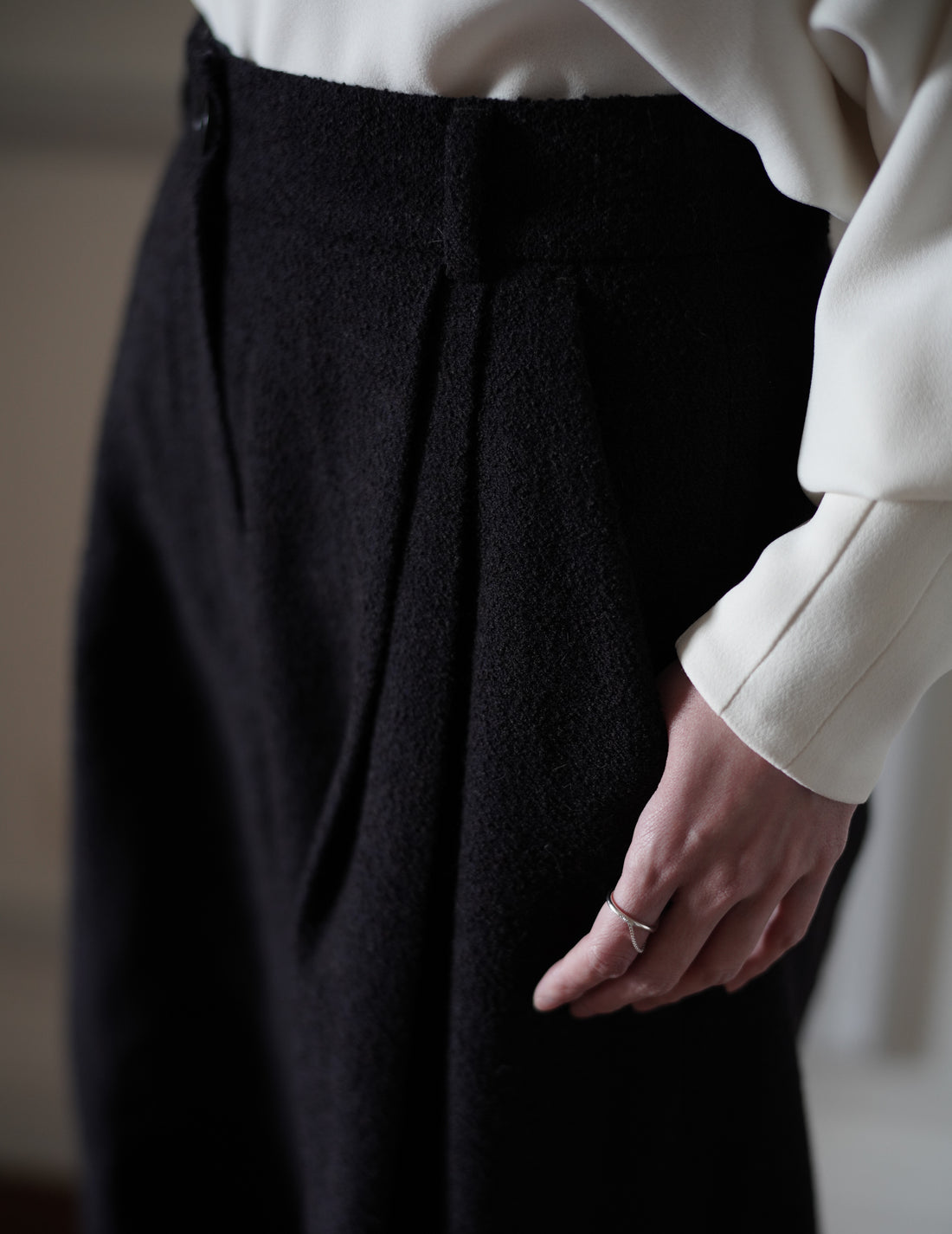 Mark Kenly Domino Tan | Paola Pants・Dark Brown