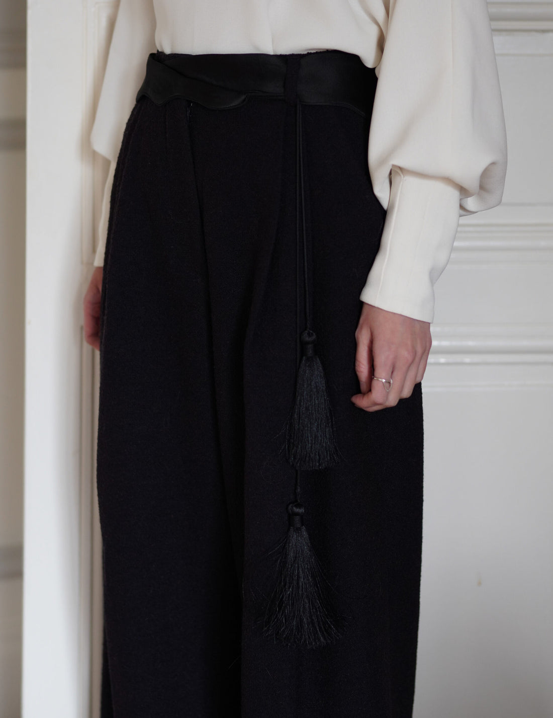 Mark Kenly Domino Tan | Aroi Collar・Black