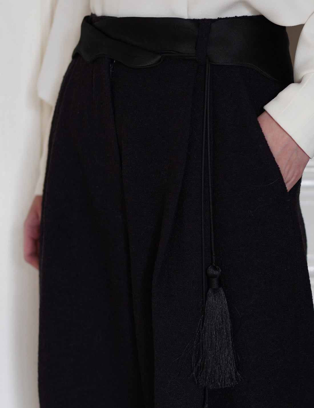 Mark Kenly Domino Tan | Aroi Collar・Black