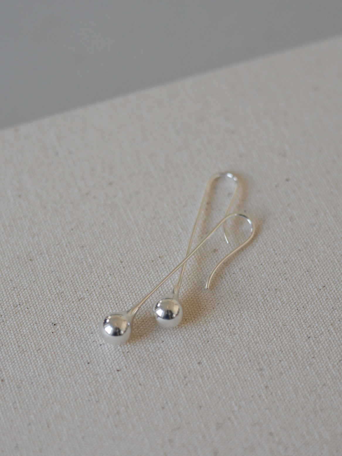 Datura Long Drop Earrings・Silver