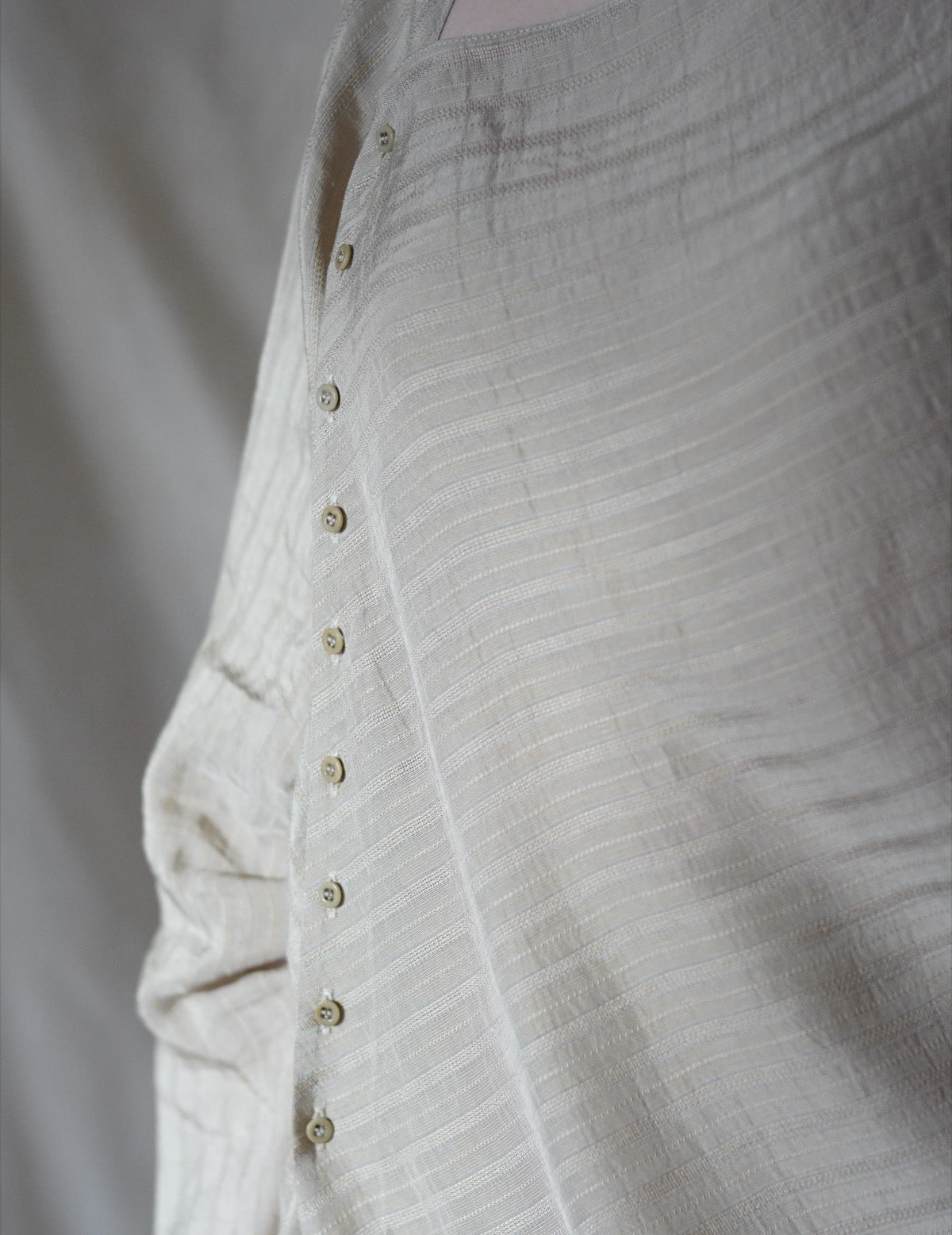 ELOISE Jacquard Stripes Shirt・Beige