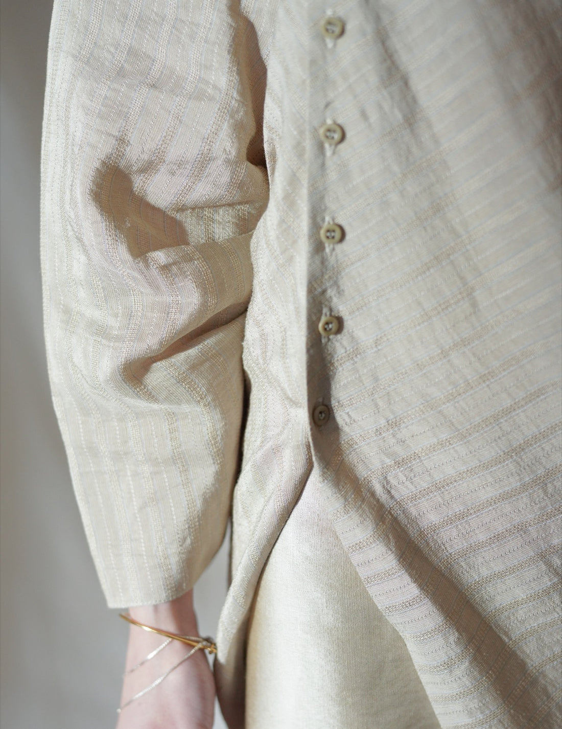 ELOISE Jacquard Stripes Shirt・Beige