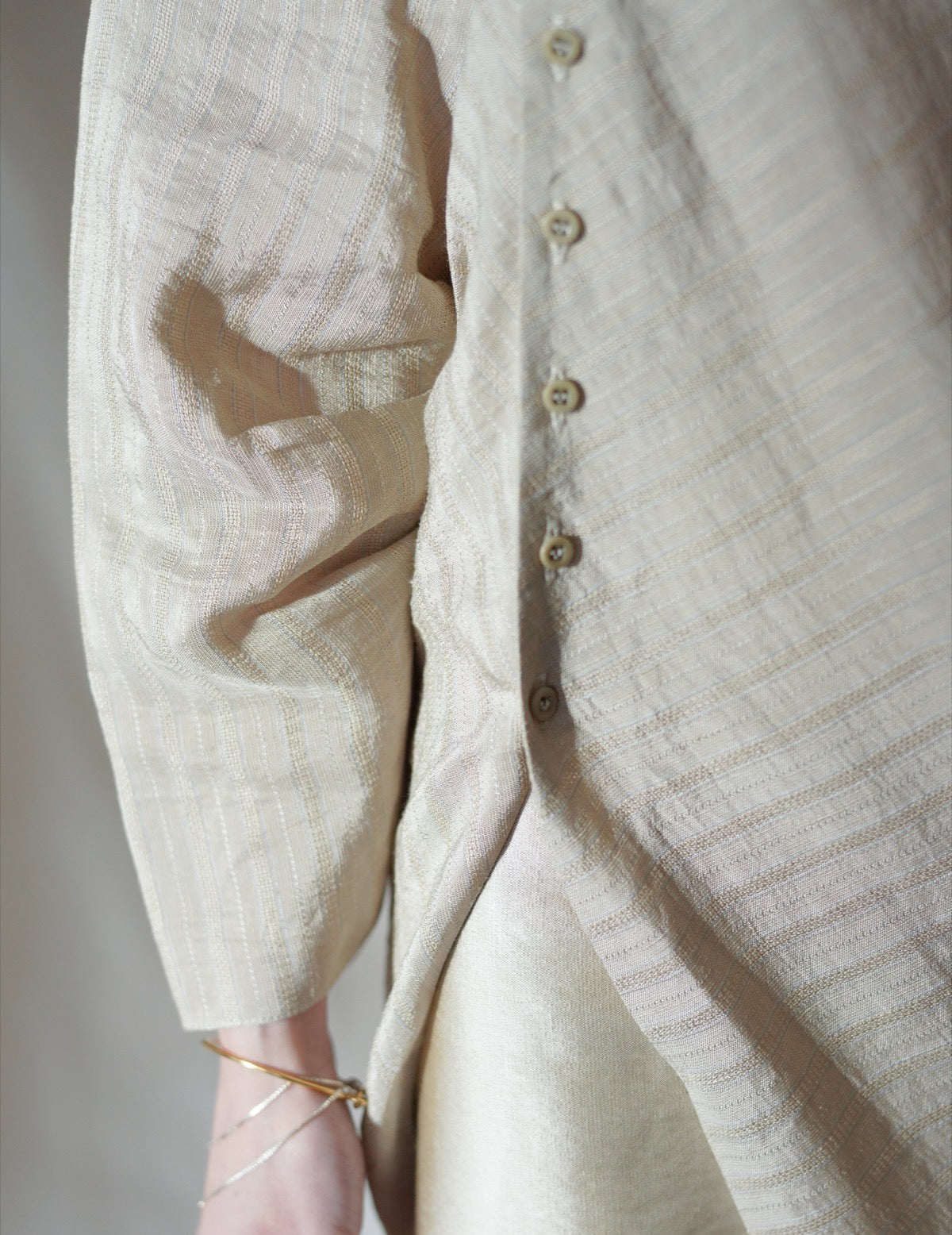 ELOISE Jacquard Stripes Shirt・Beige