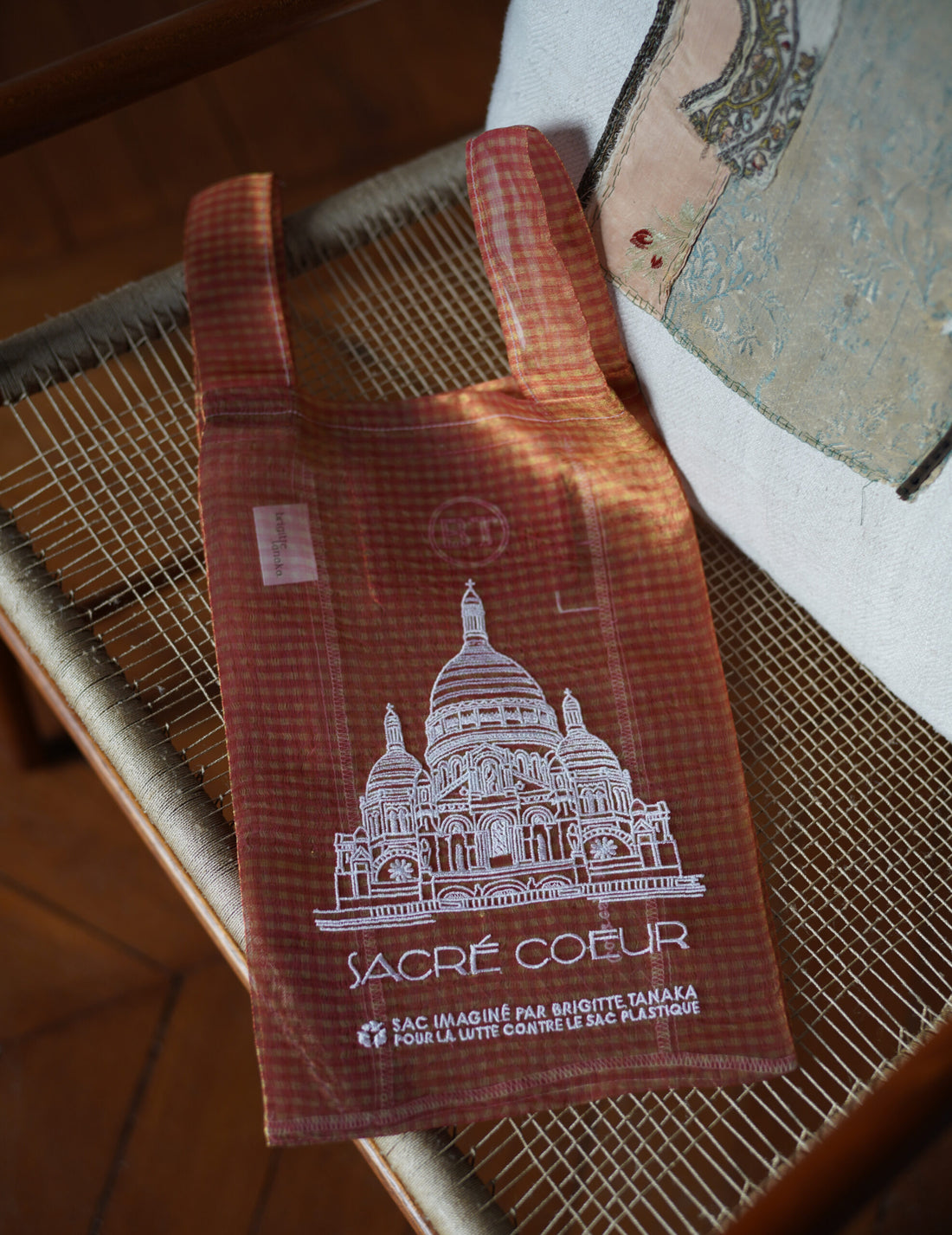 Brigitte Tanaka | Paris Sacré-Cœur Embroidered Organza Bag・Red Check