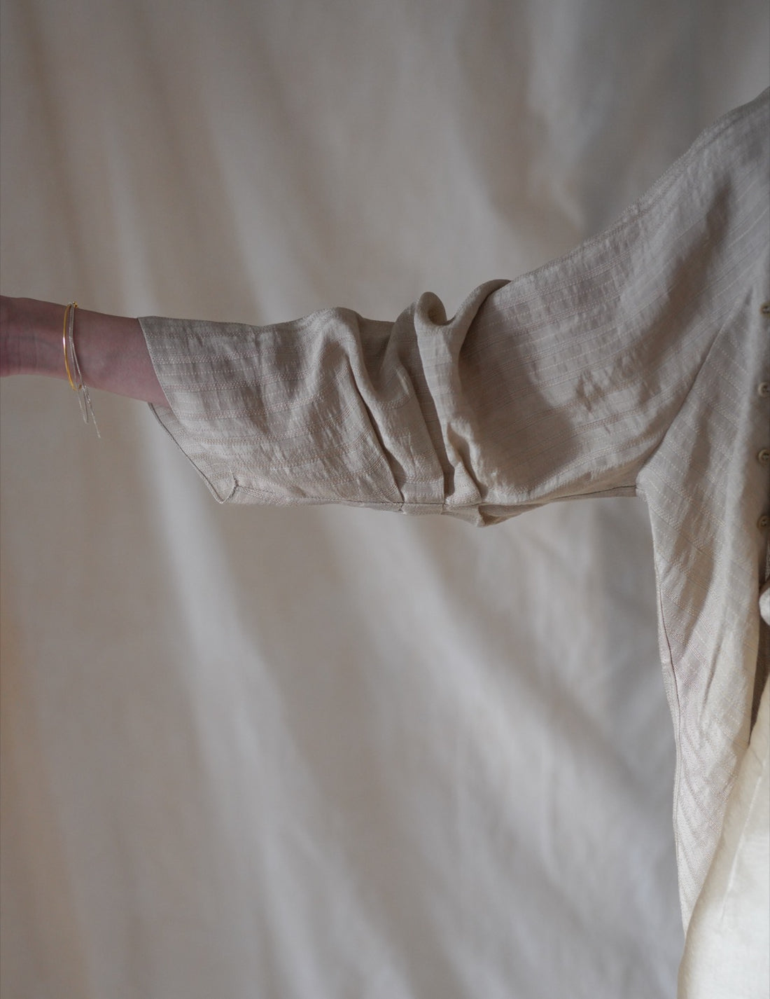 ELOISE Jacquard Stripes Shirt・Beige