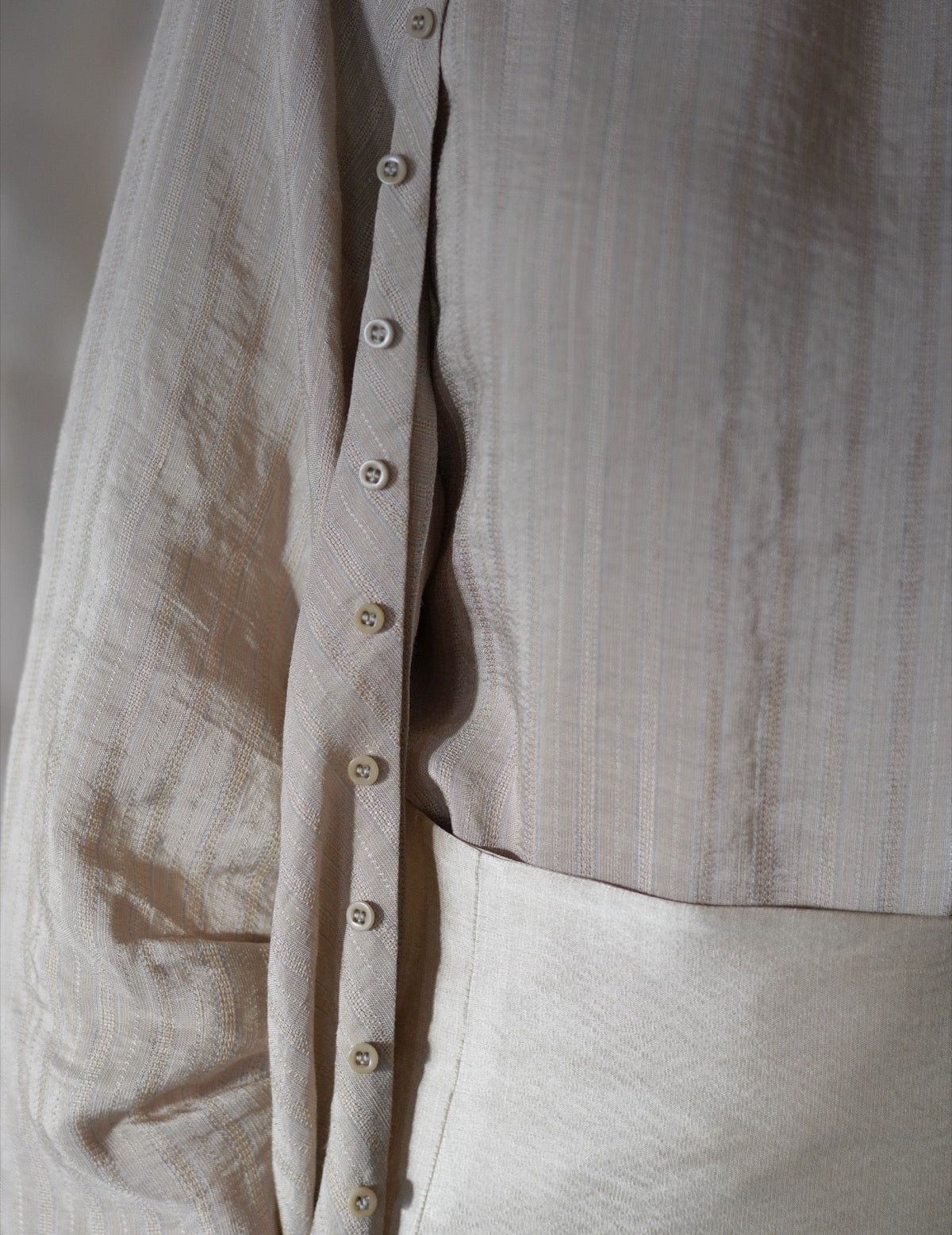 ELOISE Jacquard Stripes Shirt・Beige