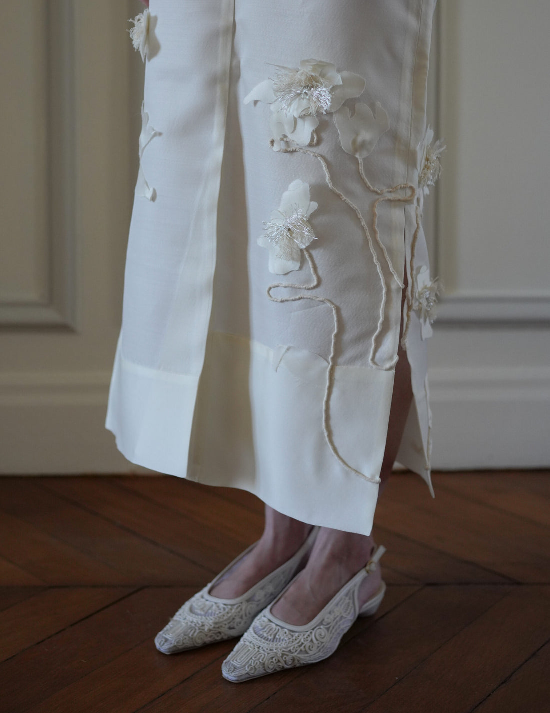 Mark Kenly Domino Tan ｜Atelier Noshie Skirt・Ivory