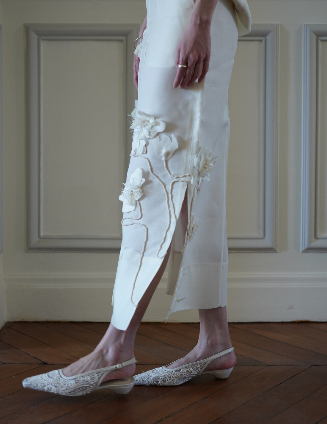 Mark Kenly Domino Tan ｜Atelier Noshie Skirt・Ivory