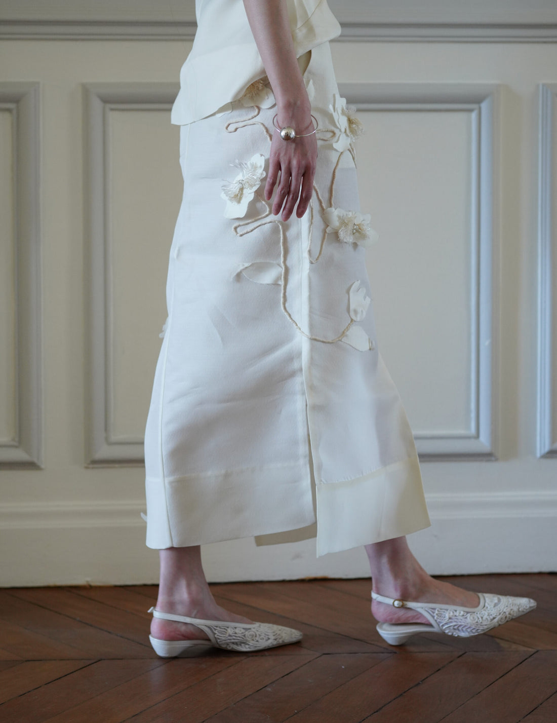 Mark Kenly Domino Tan ｜Atelier Noshie Skirt・Ivory