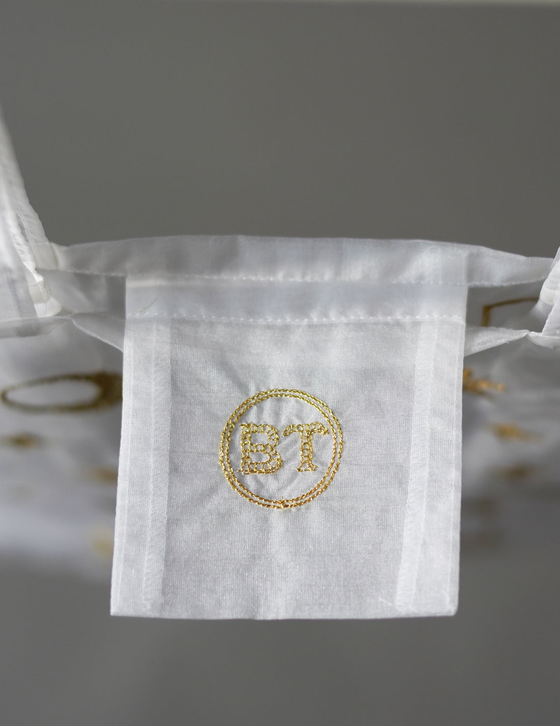 Brigitte Tanaka | Paris Eiffel Tower Embroidered Organza Bag White ・ Large