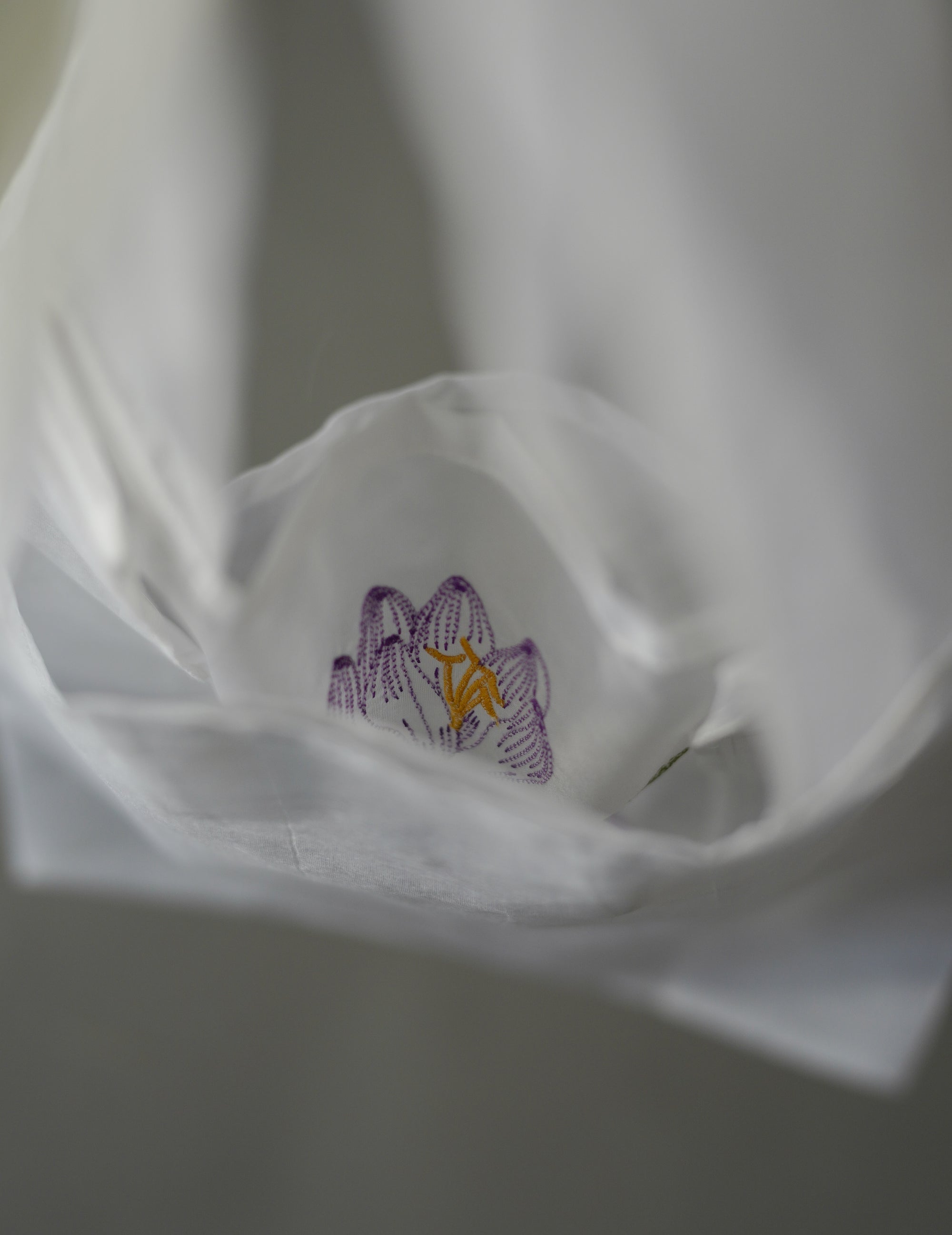 Florist Bulb Embroidered Organza Bag