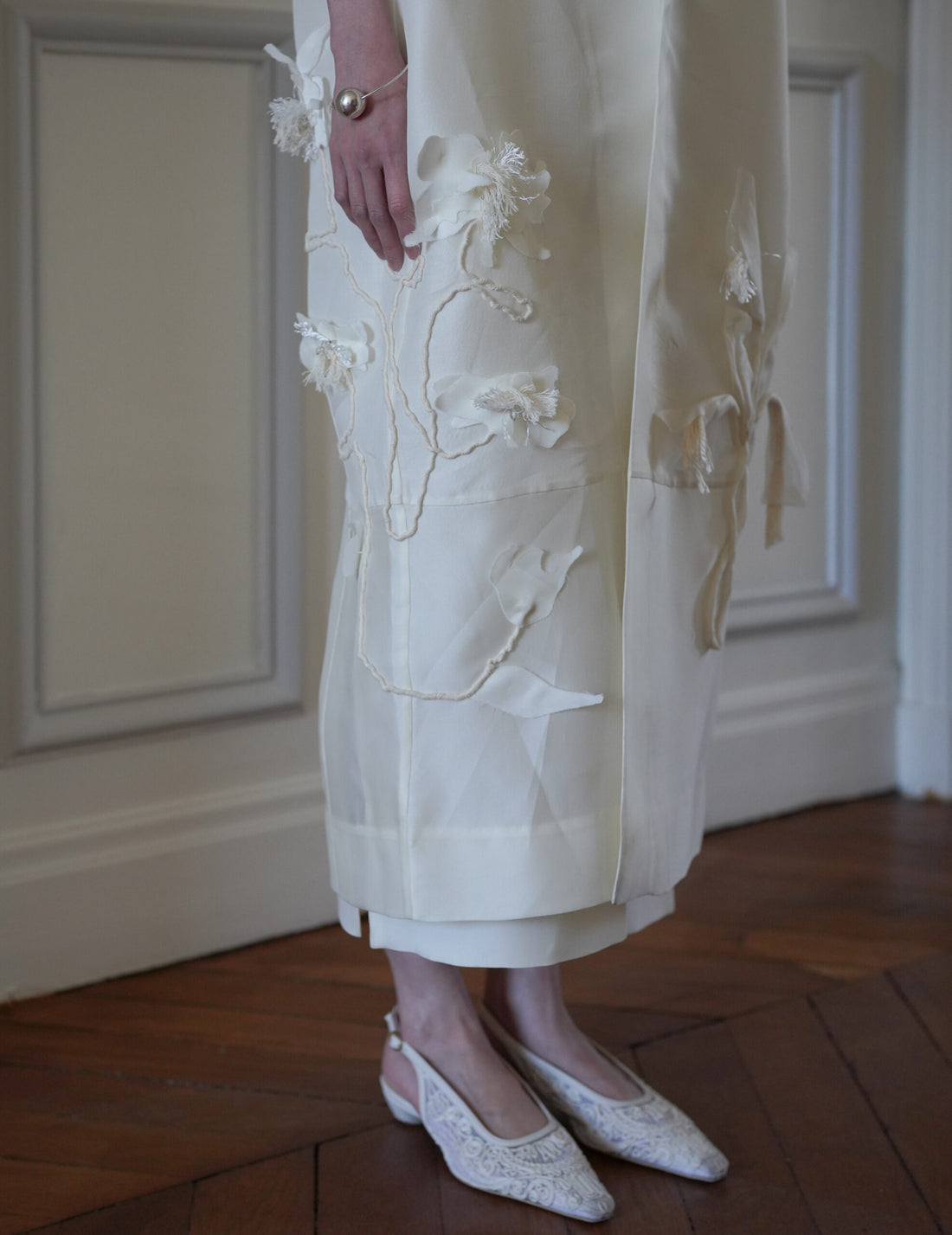 Mark Kenly Domino Tan | Atelier Cova Coat・Ivory