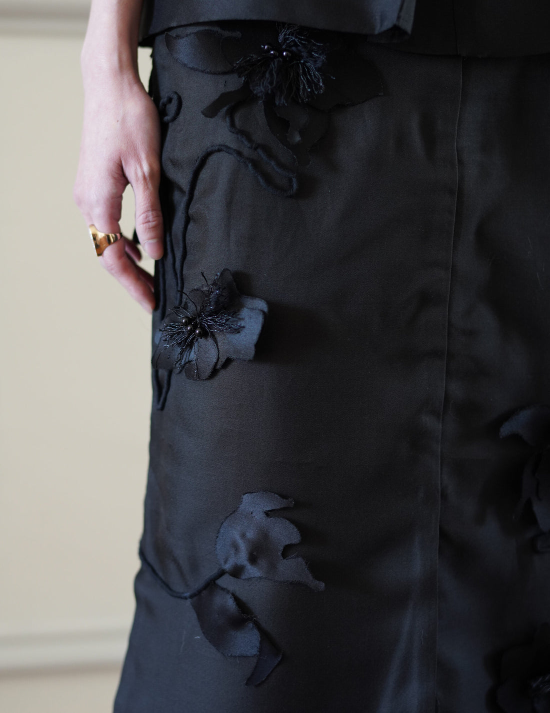 Mark Kenly Domino Tan｜Atelier Noshie Skirt・Black