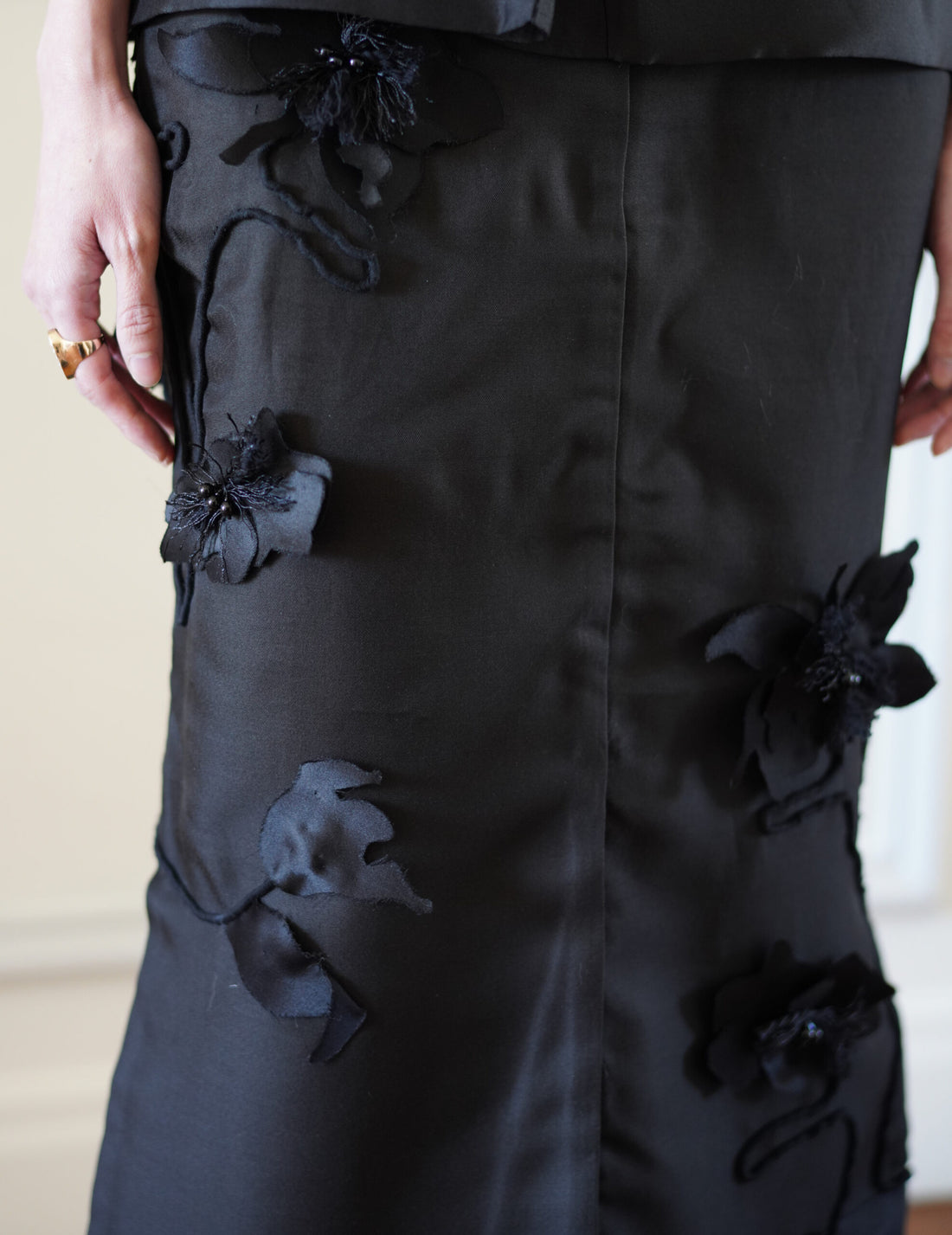 Mark Kenly Domino Tan｜Atelier Noshie Skirt・Black