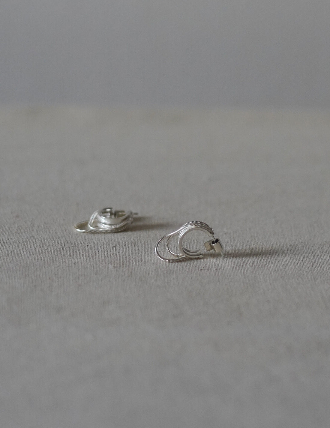 MAGGOOSH | TWINKLER MINI DOUBLE Earrings・Silver