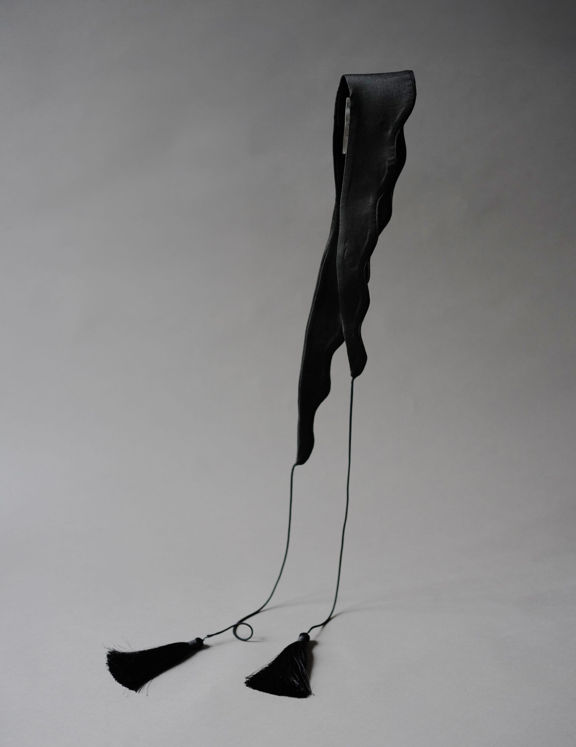 Mark Kenly Domino Tan | Aroi Collar・Black