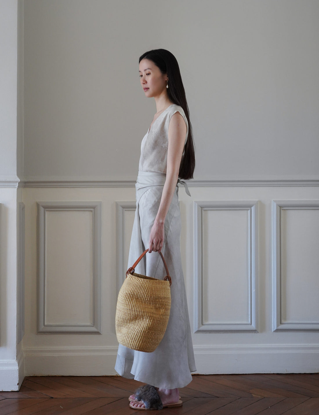 INES BRESSAND | Akamae Crumpled Woven Bag N.40・Brown