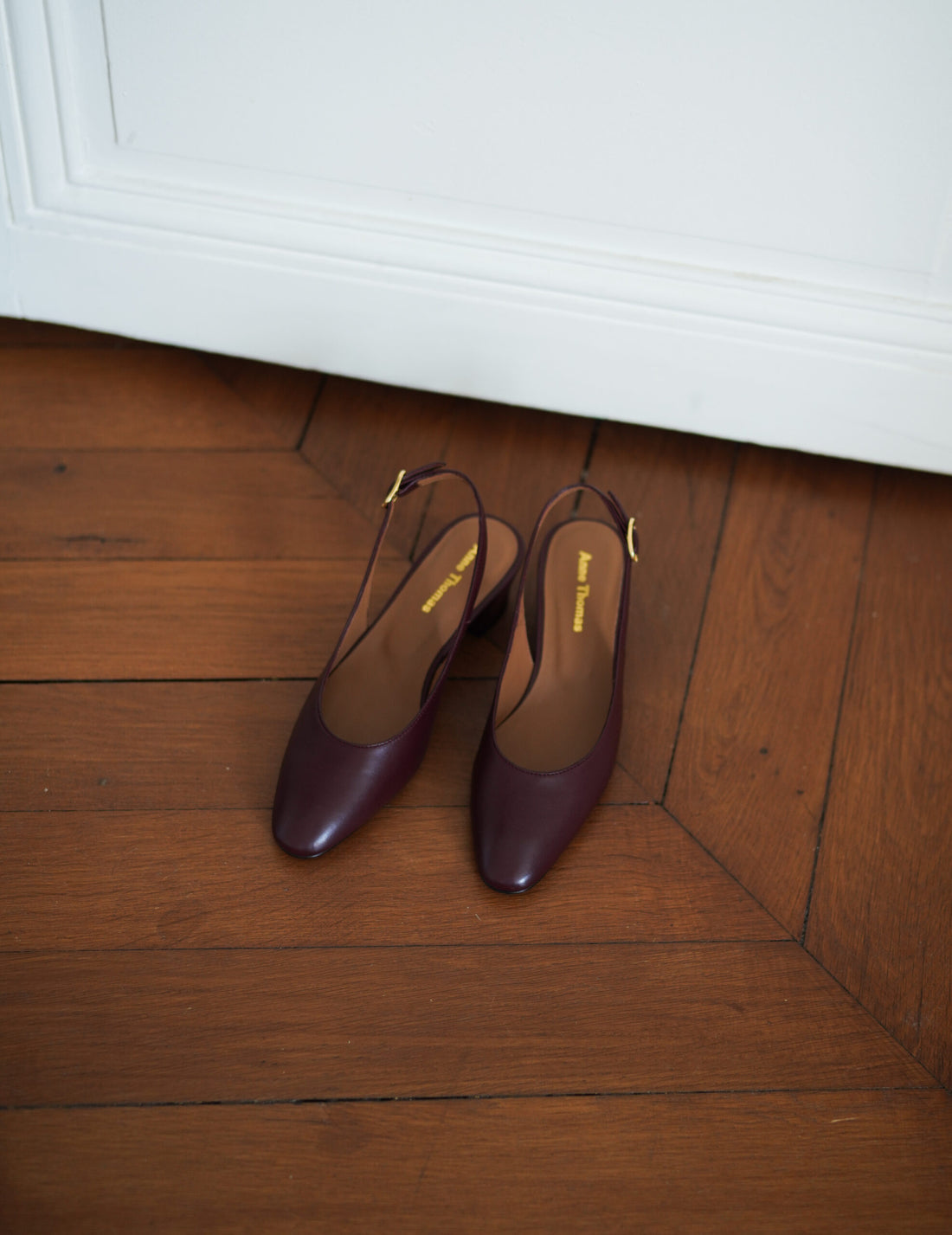 ANNE THOMAS | Anita Slingback Heels・Guiana