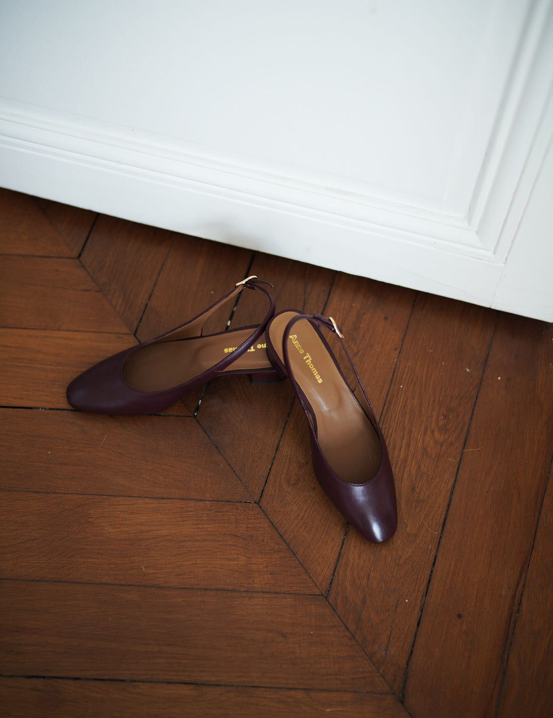 ANNE THOMAS | Anita Slingback Heels・Guiana