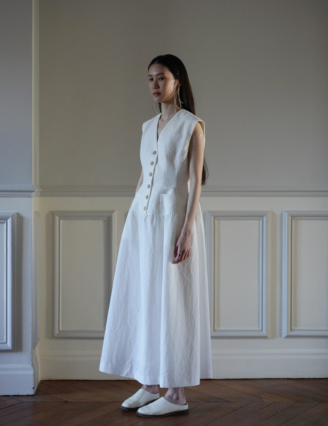 SANDBEIGE | LOUVE Dress・White