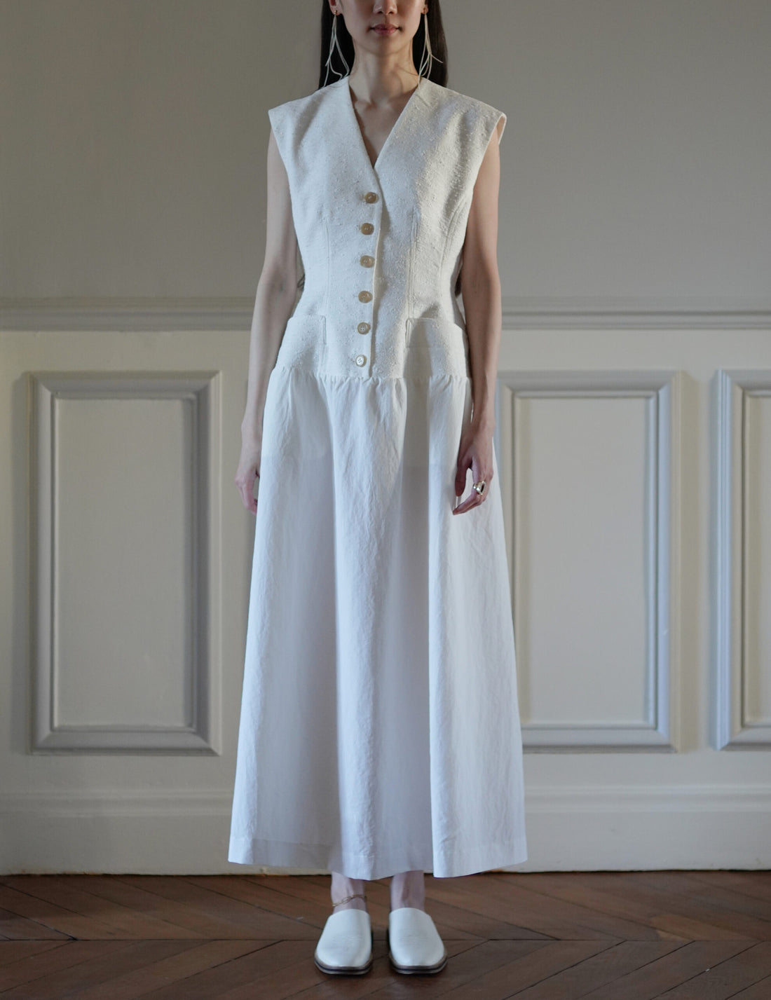 SANDBEIGE | LOUVE Dress・White