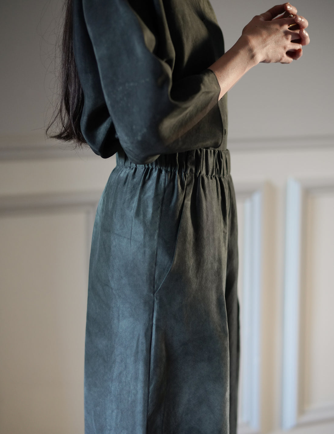 Cortana | Dali Silk Pants・Smoky Blue