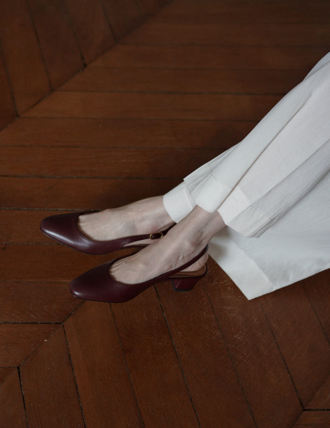 ANNE THOMAS | Anita Slingback Heels・Guiana