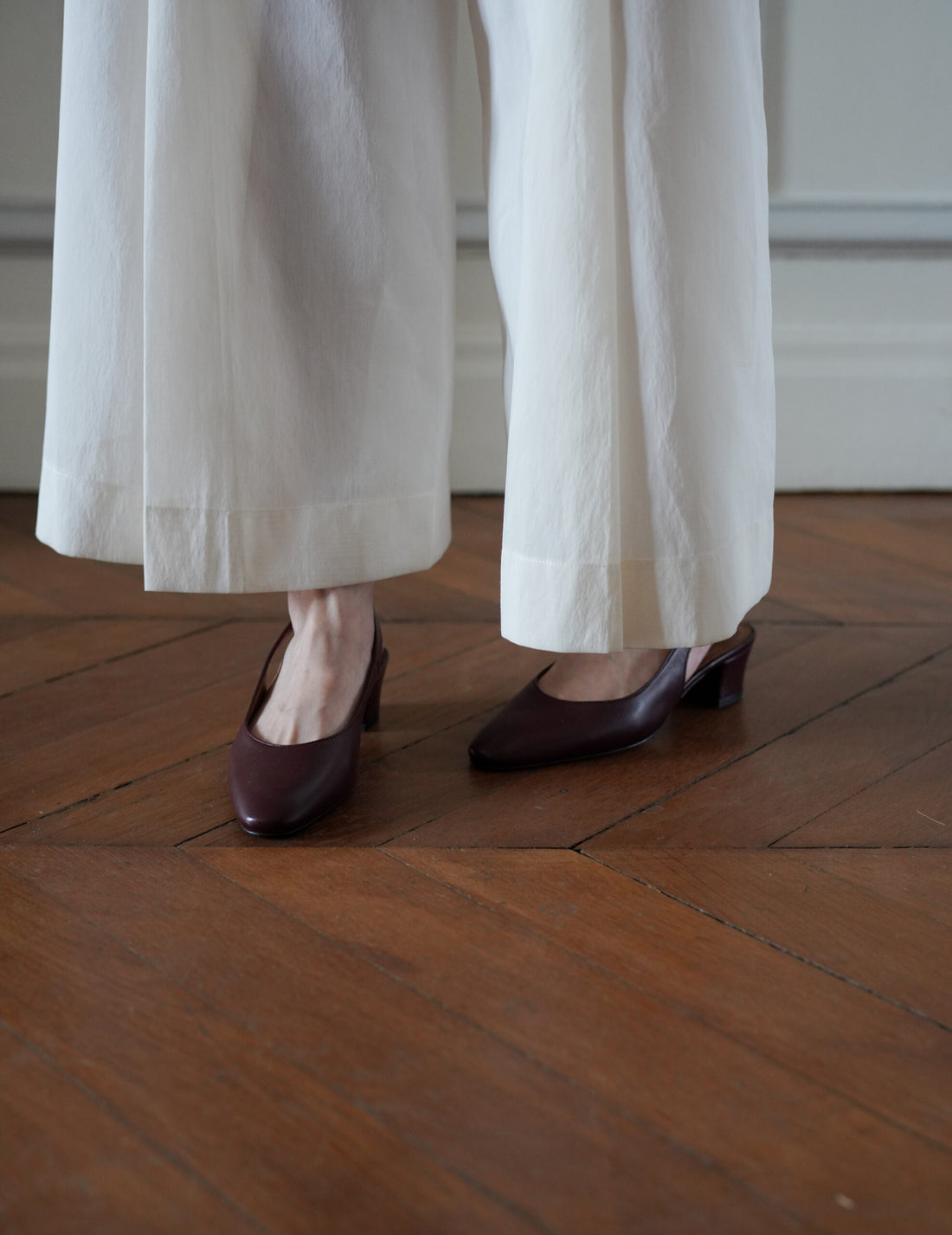 ANNE THOMAS | Anita Slingback Heels・Guiana